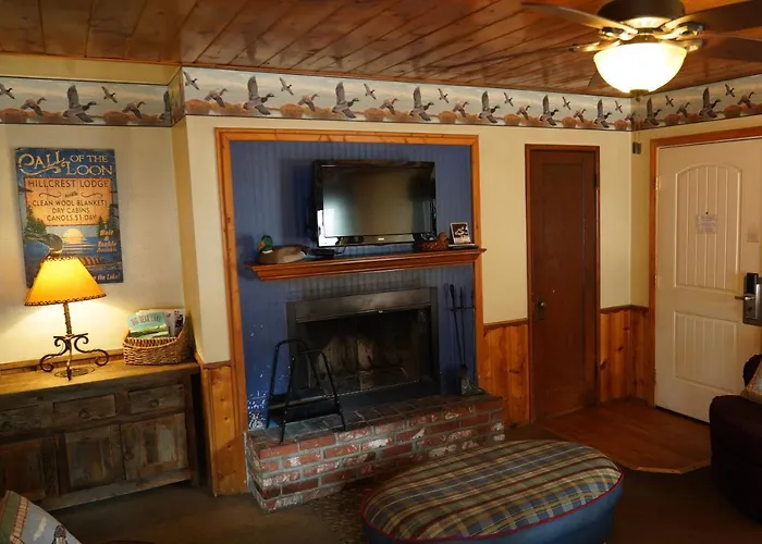 Hillcrest Suites & Cabins Big Bear Lake