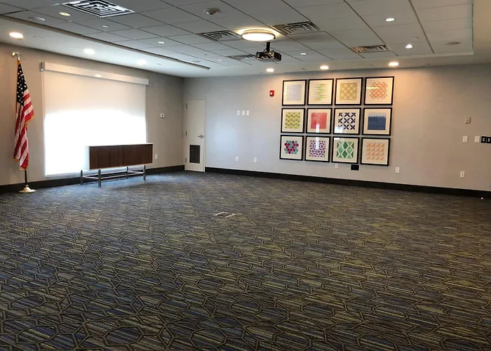 Holiday Inn Express Jacksonville Beach By Ihg