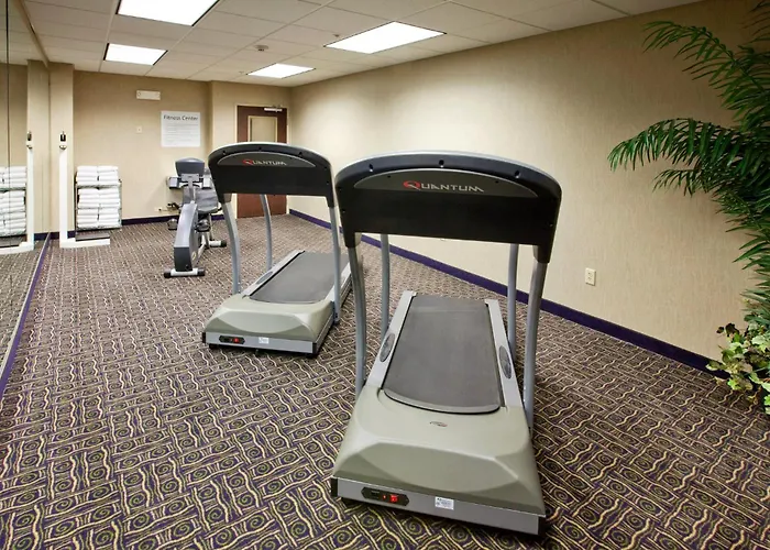 Holiday Inn Express Hotel And Suites Ada By Ihg