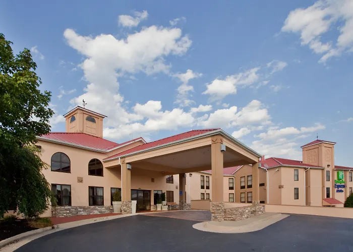Wingate By Wyndham Waynesboro Hotel