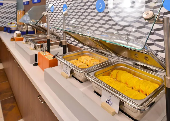 Holiday Inn Express Hotel & Suites Colby By Ihg