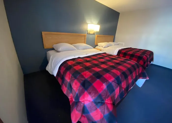 Lumberjack Inn Hayward