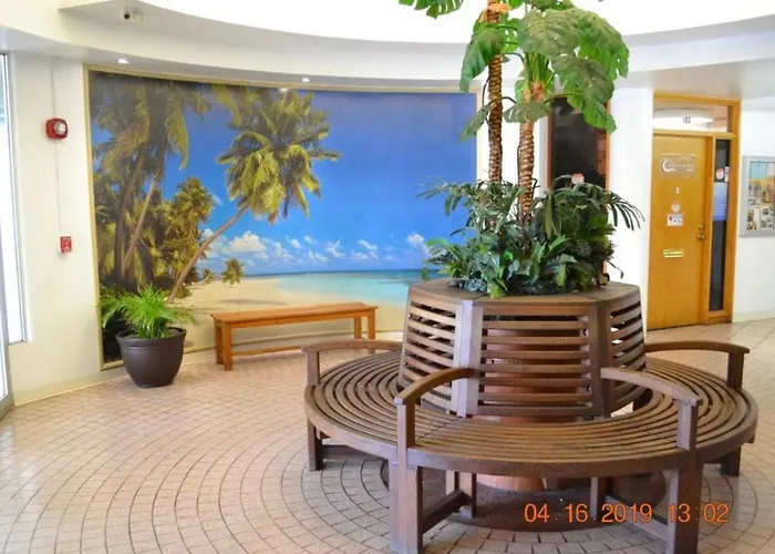 Relaxing Ocean View Boutique Condo - 20F Honolulu
