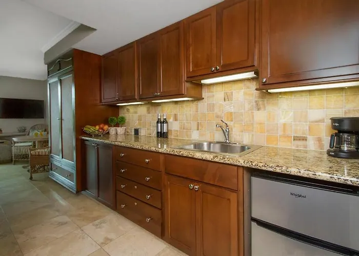Great Price Hotel No Resort Fees L214 Honolulu