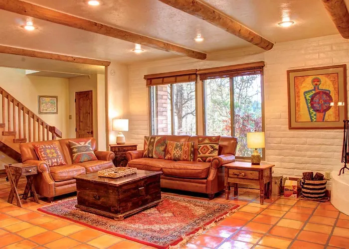 Beautiful Santa Fe Residence Blocks From The Plaza And Close To Ski Basin