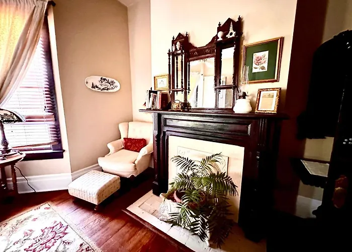 The Kate Shepard House Aparthotel Mobile