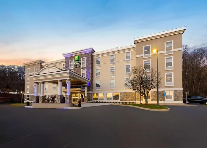 Holiday Inn Express & Suites Danbury - I-84 By Ihg
