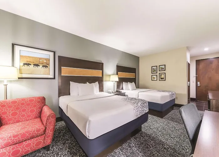 La Quinta By Wyndham Tulsa - Catoosa Hotel
