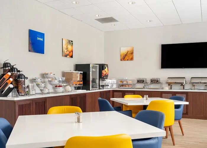 Comfort Inn & Suites Danbury-Bethel