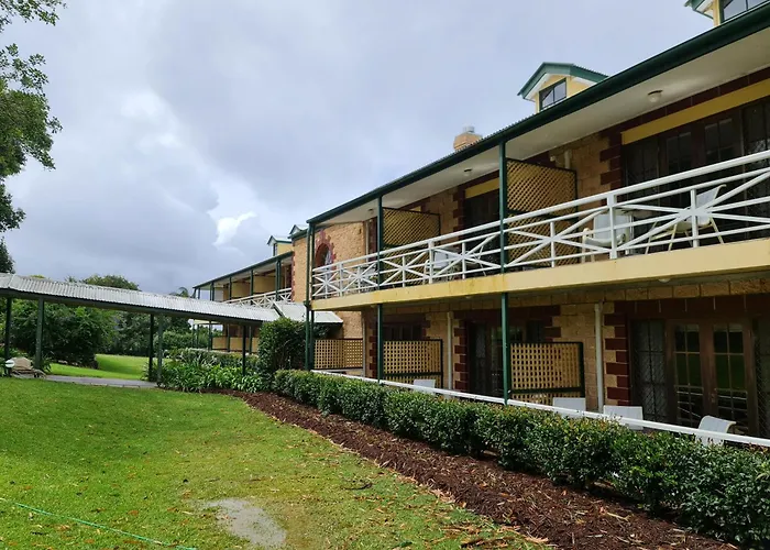 Mount Tamborine Hotels