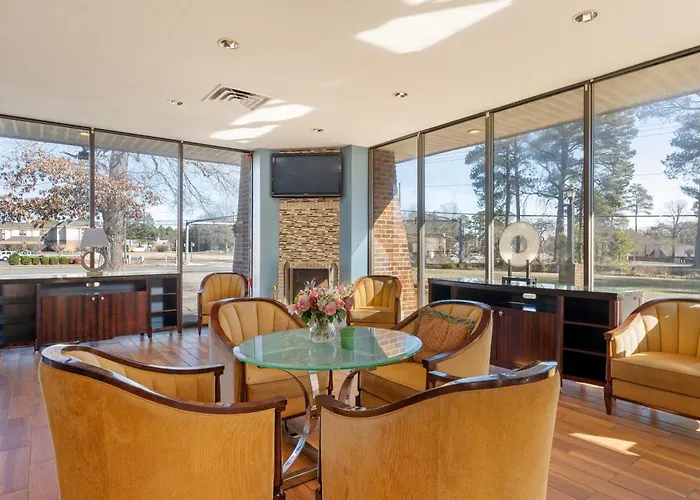 Williamsburg Suites