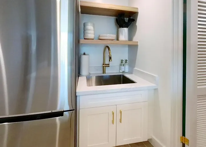 S&N Lux Suite-Free Parking-King Bed-Kitchen-Wifi Honolulu