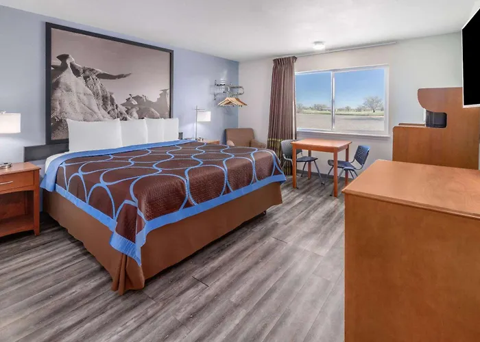 Super 8 By Wyndham Clayton Hotel