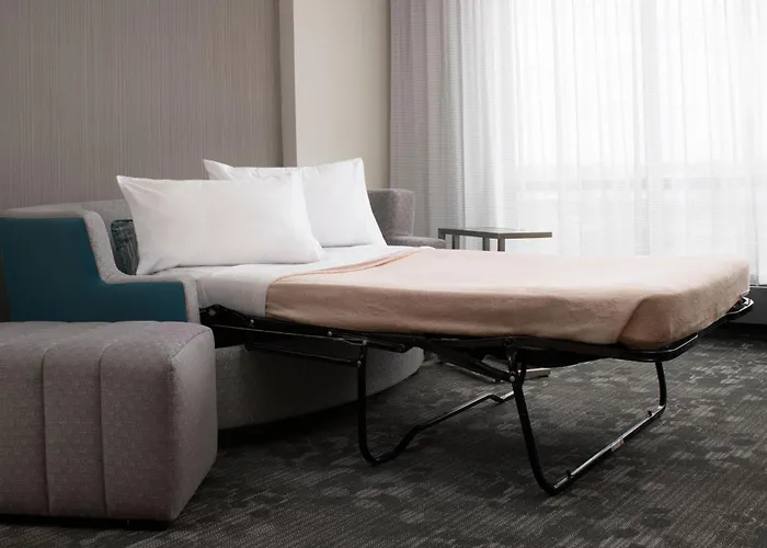 Courtyard By Marriott Edina Bloomington Hotel