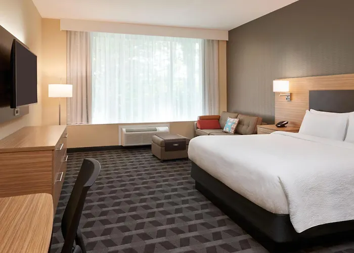 Oakville Hotels