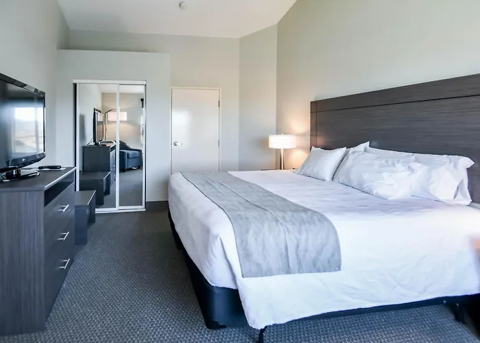 Shutters Hotel Elko