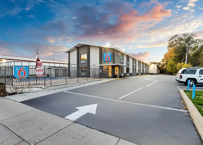 Motel 6 Ogden, Ut- Downtown