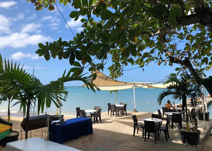 Sand And Tan Beach Hotel Ocho Rios