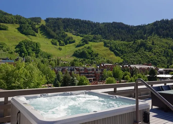 Independence Square 311, Best Location! Hotel Room With Rooftop Hot Tub In Aspen