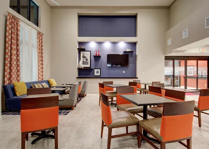 Hampton Inn & Suites Springfield Downtown