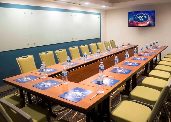 Hampton Inn By Hilton Merida