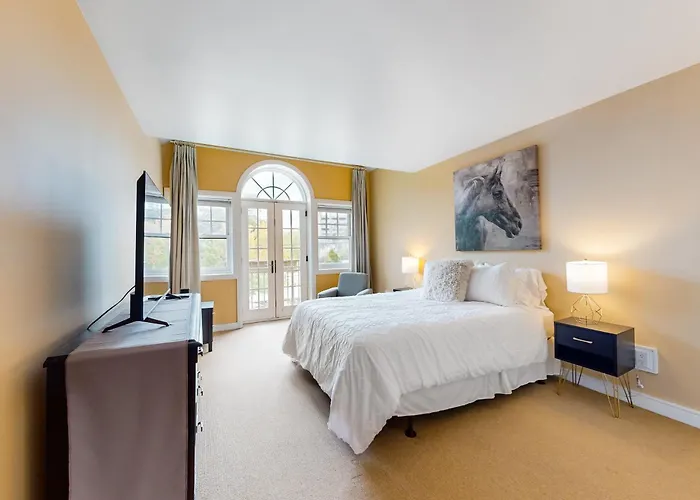 Hiawassee E302 Apartment Asheville