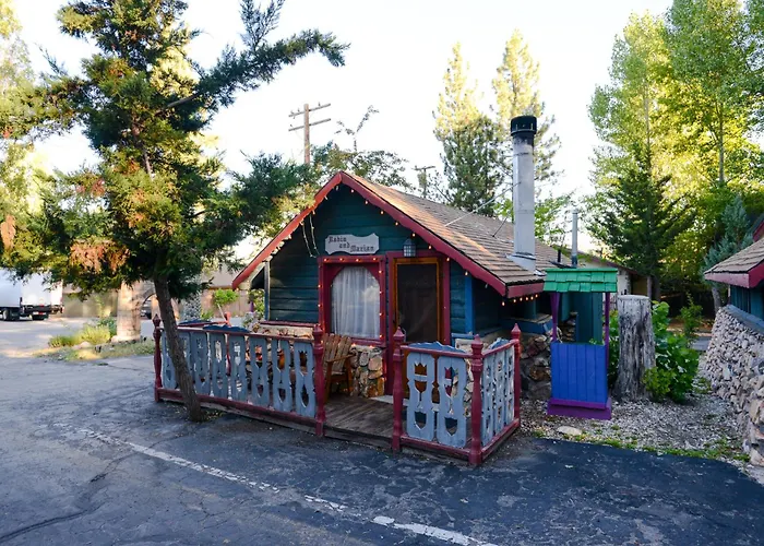 Castle Wood Theme Cottages- Couples Only Big Bear Lake