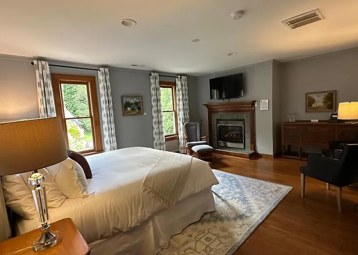 Lovill House Inn Boone