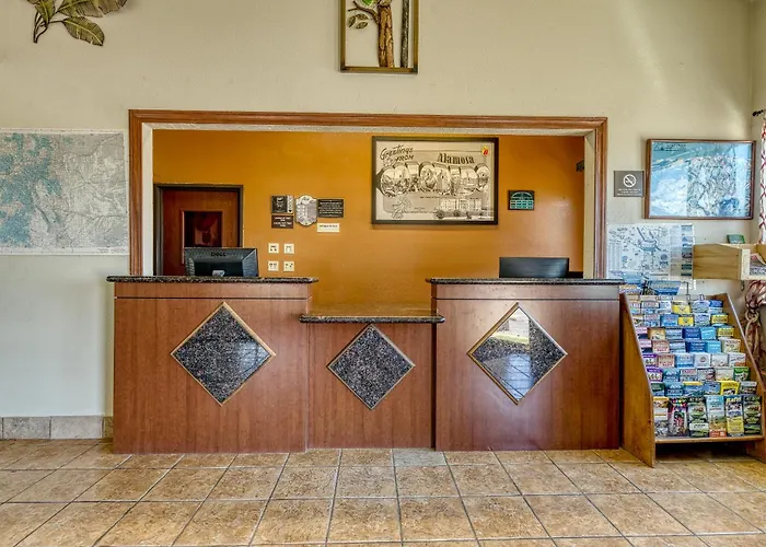 Super 8 By Wyndham Alamosa Motel