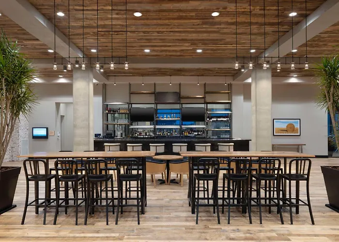 Embassy Suites By Hilton Bowling Green