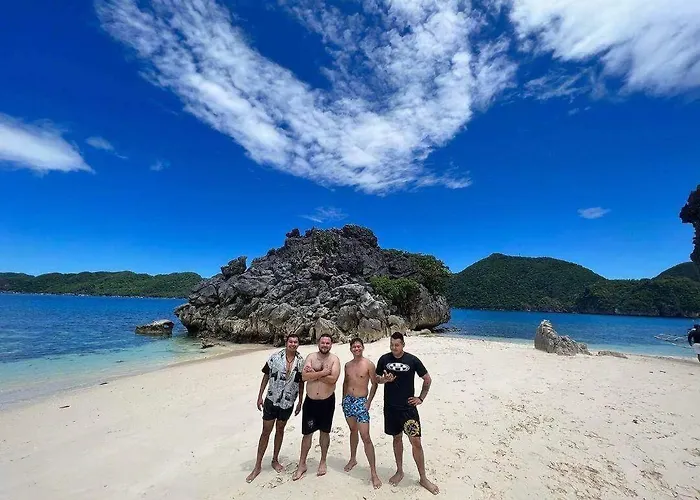 Caramoan Hotels