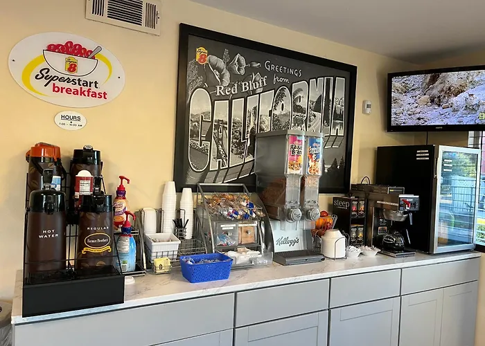 Super 8 By Wyndham Red Bluff Motel