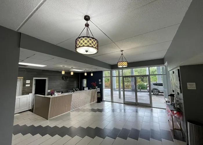 Econo Lodge Forest City