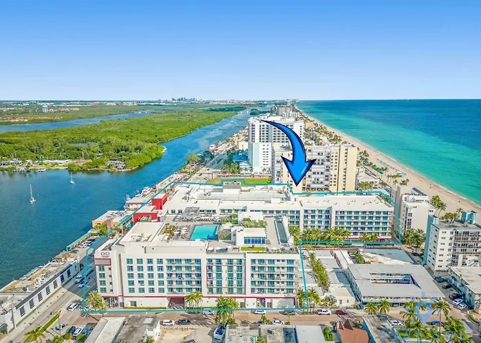 Rooftop Pool - Hot Tub - Gym - Hollywood Beach