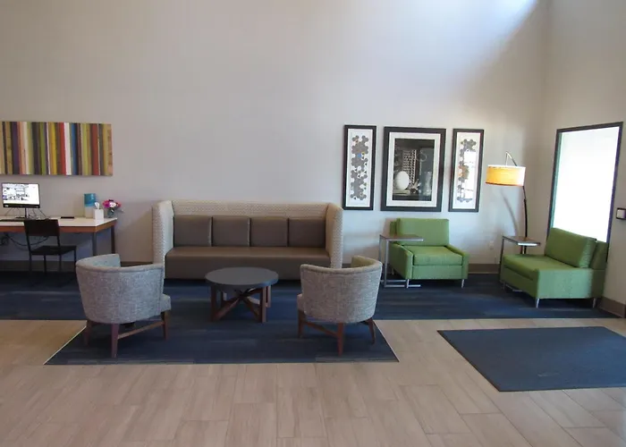 Holiday Inn Express Hotel & Suites Lincoln South By Ihg