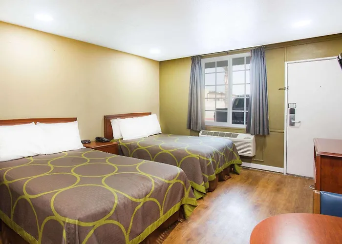 Super 8 By Wyndham Redlands/San Bernardino Motel