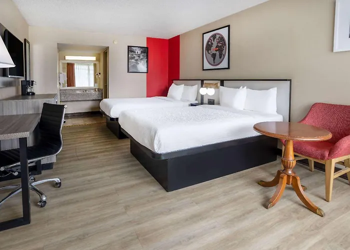 Ramada By Wyndham Rome - Verona