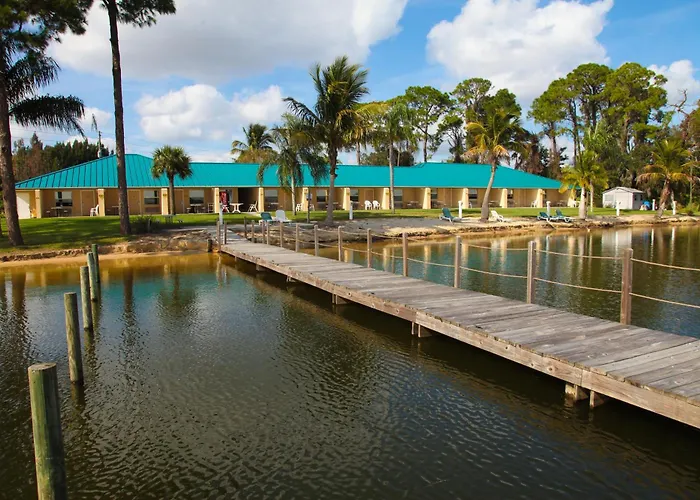 Lake Grassy Inn & Suites Lake Placid