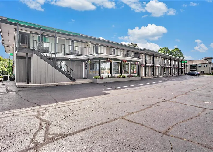 Rodeway Inn Grand Haven
