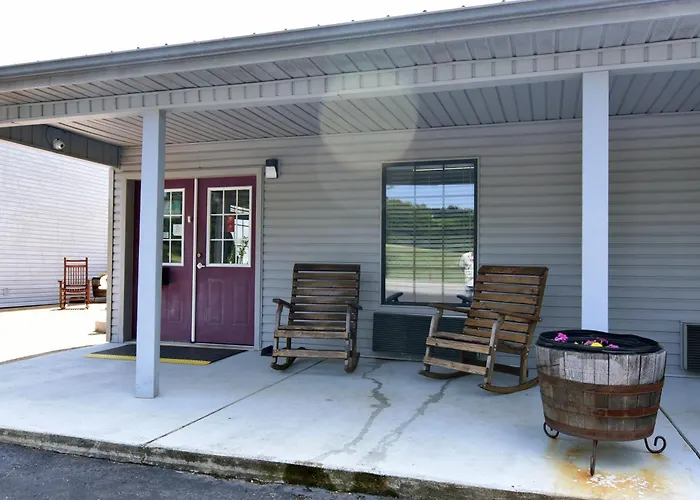 Lynchburg Country Inn