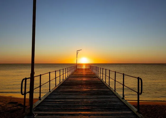 Emu Bay Hotels