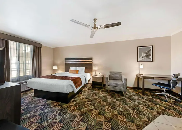 Best Western Plus Country Park Hotel Tehachapi