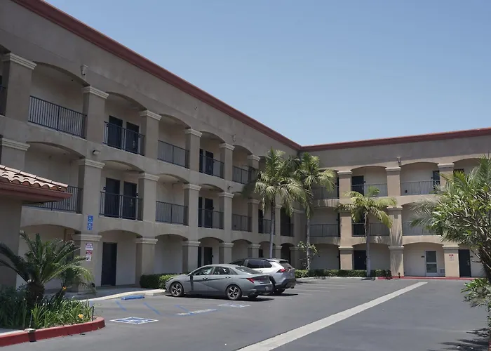 Harbor Inn & Suites Anaheim