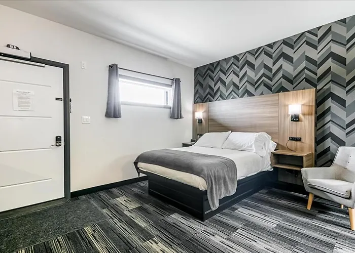 Manitoulin Island Hotels