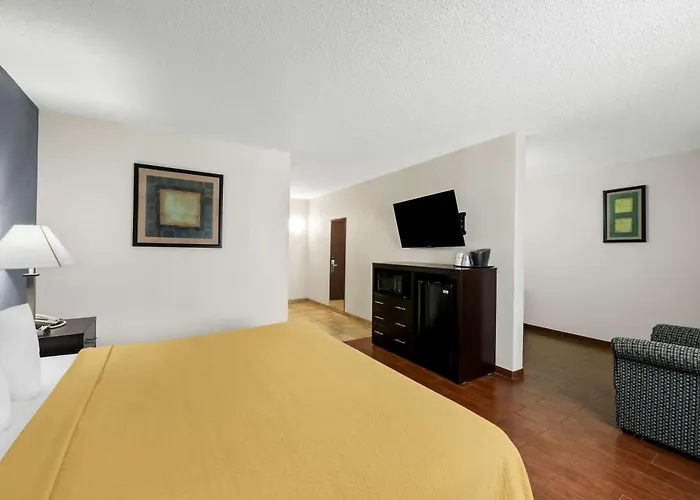 Surestay Plus Hotel By Best Western Lubbock Medical Center