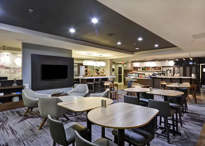 Courtyard By Marriott Dalton Hotel