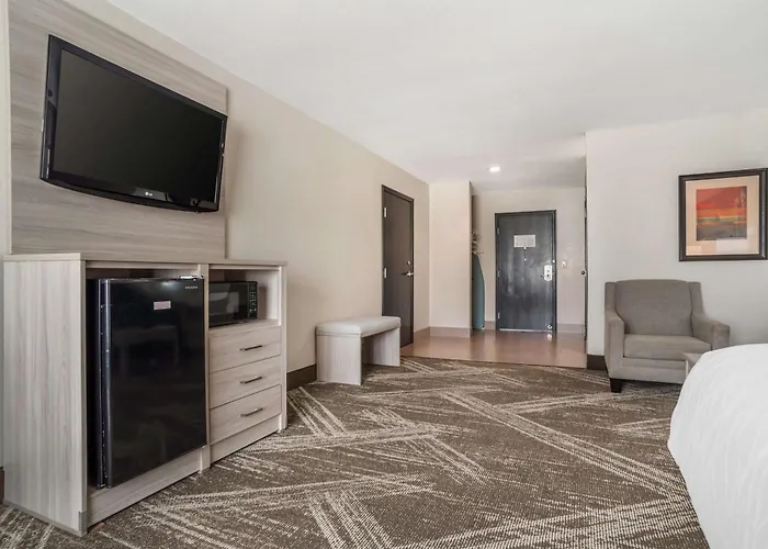 Best Western Plus Jackson Downtown Coliseum