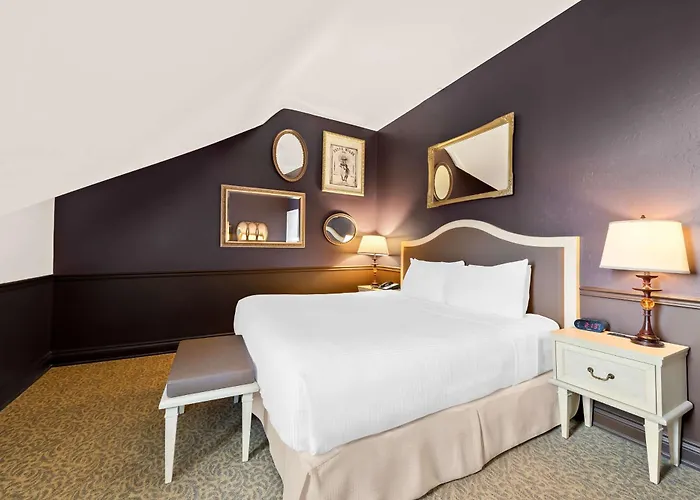 Paris Hotels