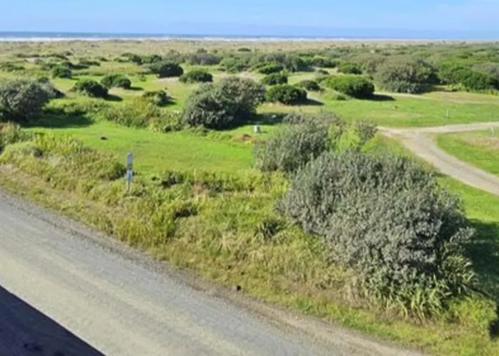 Lighthouse Suites Inn Ocean Shores
