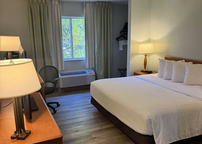 Wingate By Wyndham Sioux City